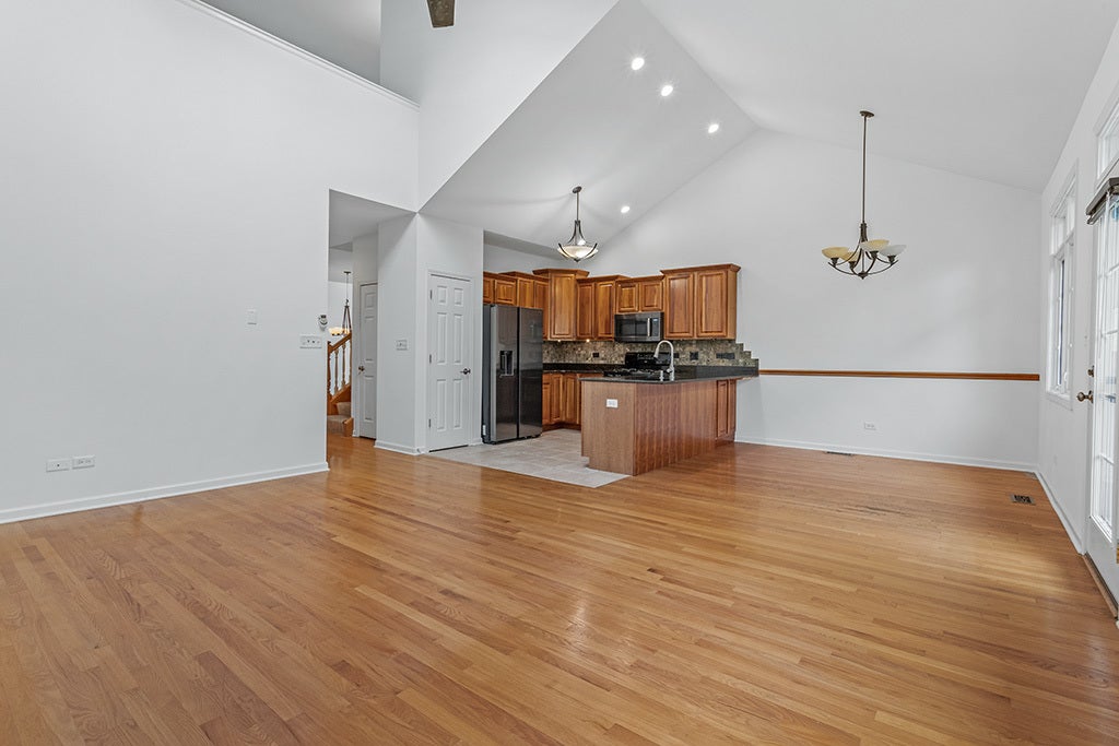 1436 Covington Drive, Lemont, IL 60439