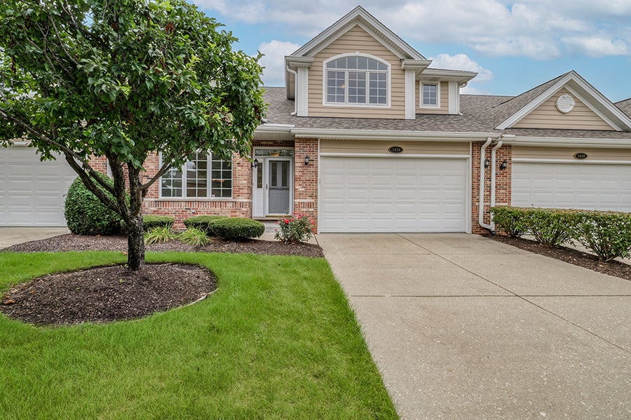 Property photo for 1436 Covington Drive, Lemont, IL