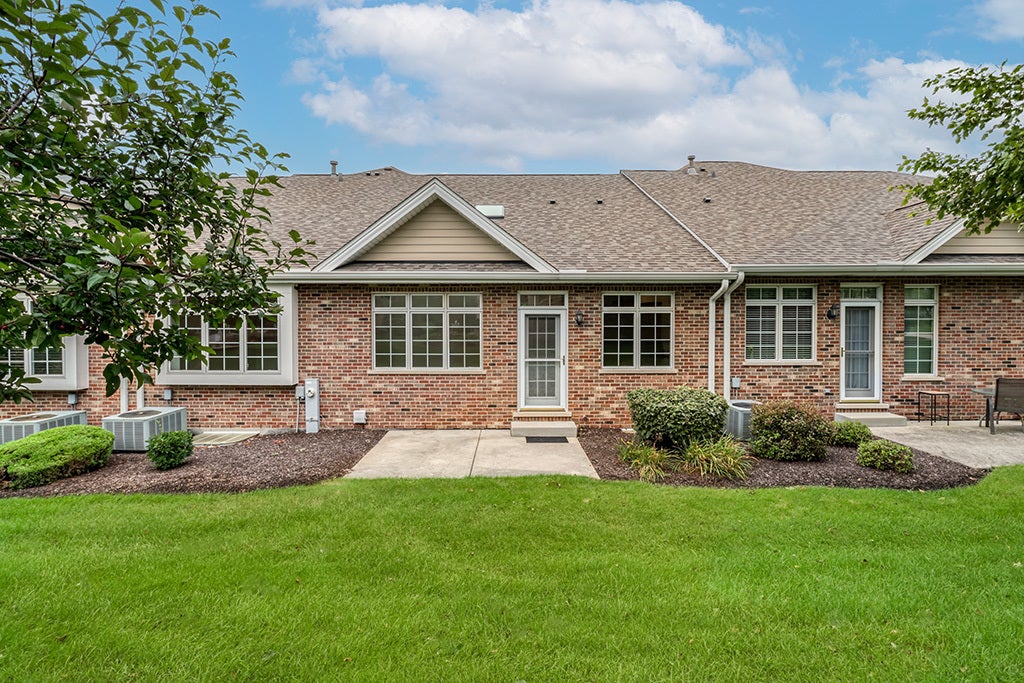 1436 Covington Drive, Lemont, IL 60439