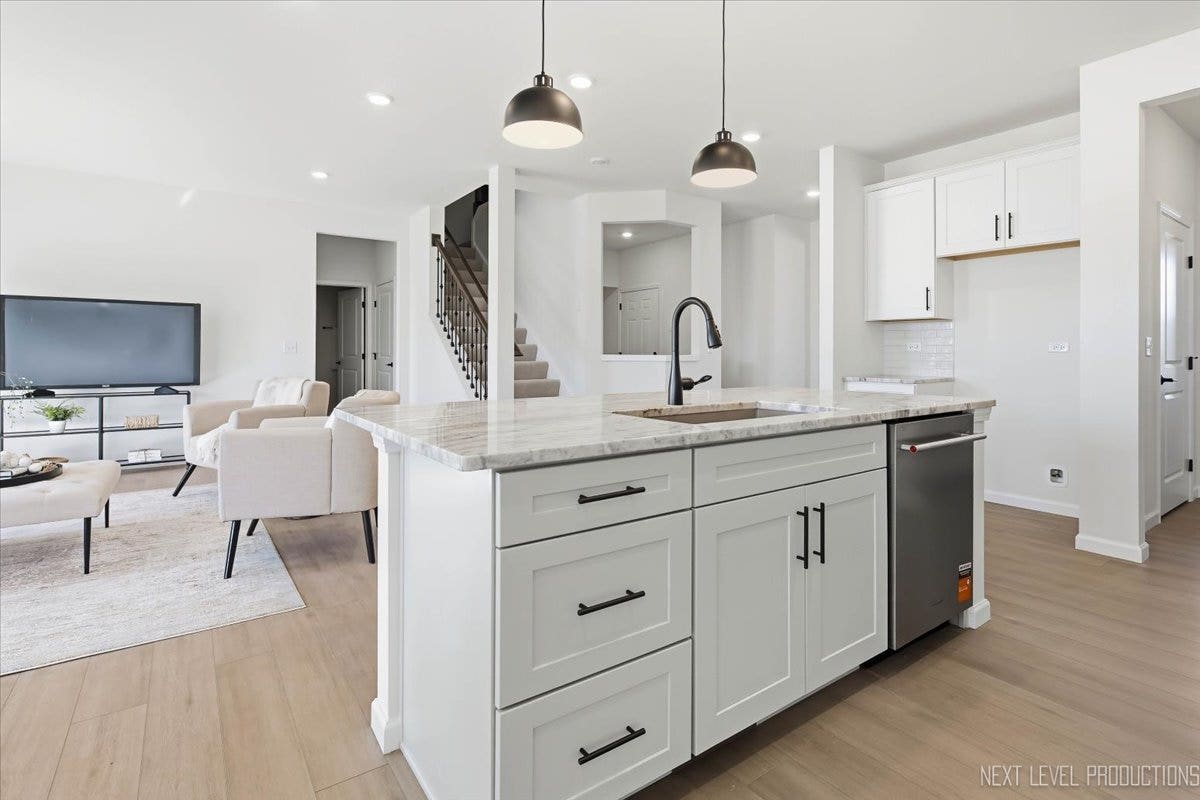 2508 Lawlor Lane, Naperville, IL 60564