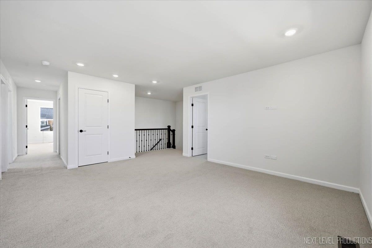 2508 Lawlor Lane, Naperville, IL 60564