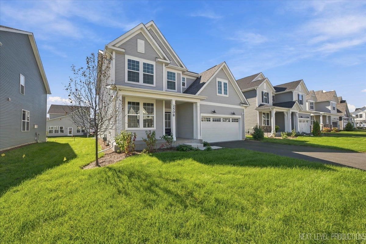 2508 Lawlor Lane, Naperville, IL 60564