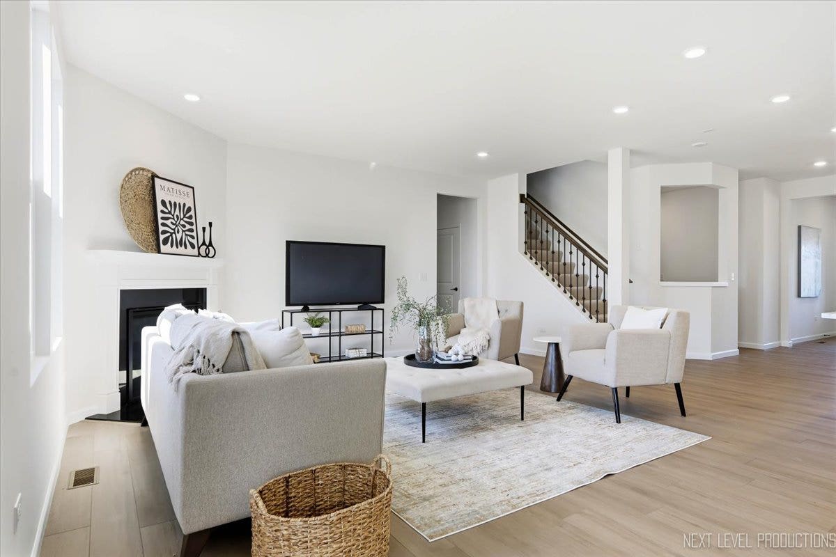 2508 Lawlor Lane, Naperville, IL 60564