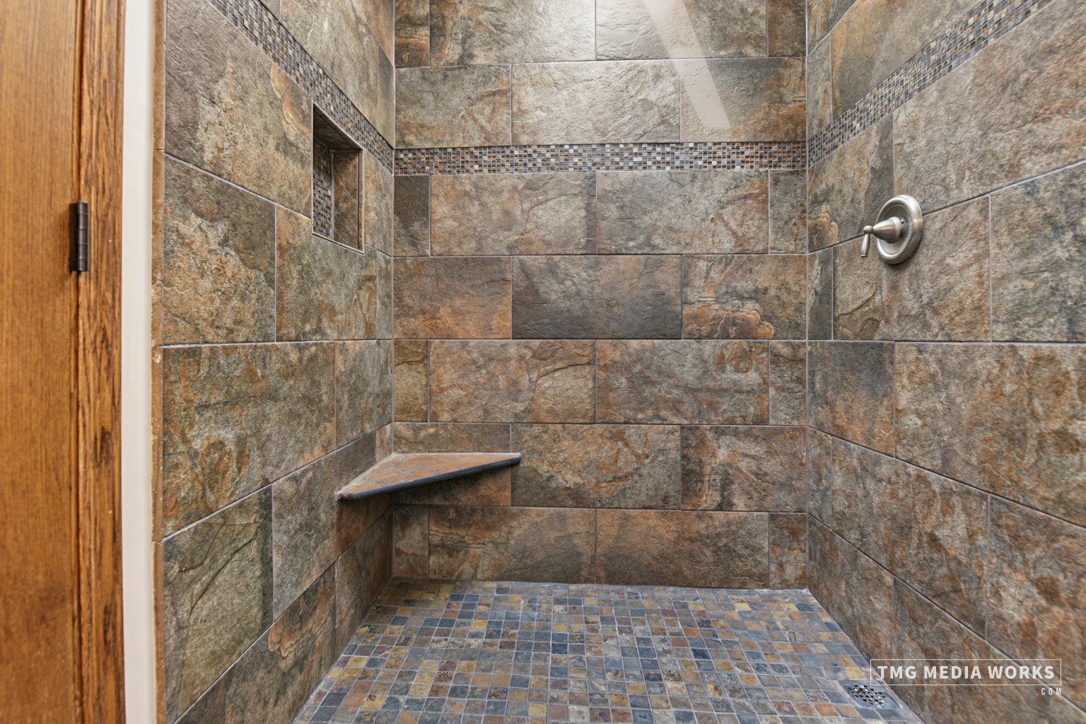 2820 Springdale Circle, Naperville, IL 60564 2820 Springdale Circle, Naperville, IL 60564