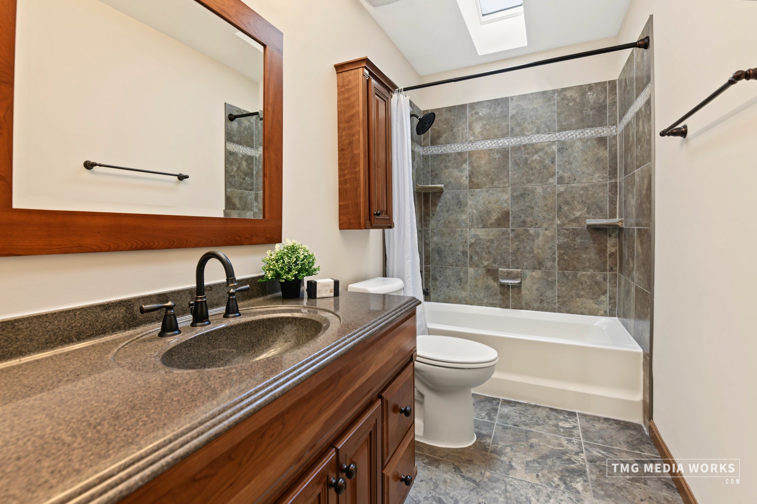 2820 Springdale Circle, Naperville, IL 60564 2820 Springdale Circle, Naperville, IL 60564