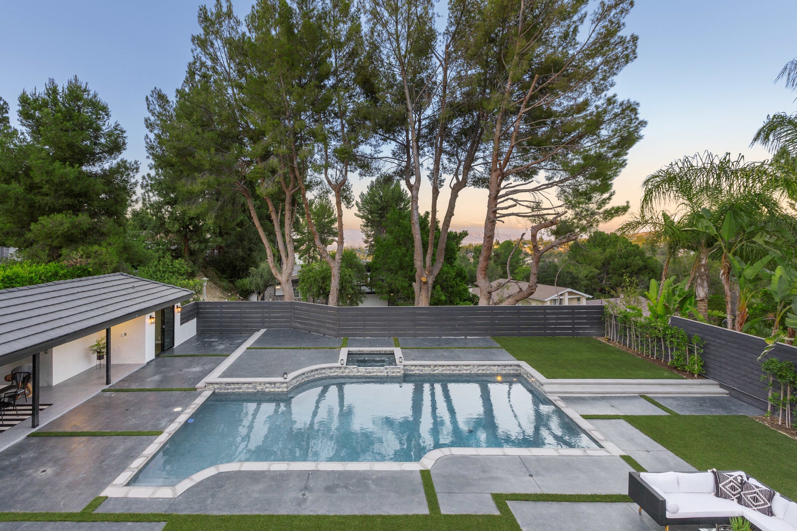 4256 Tarzana Estates Drive, Tarzana, CA 91356 4256 Tarzana Estates Drive, Tarzana, CA 91356