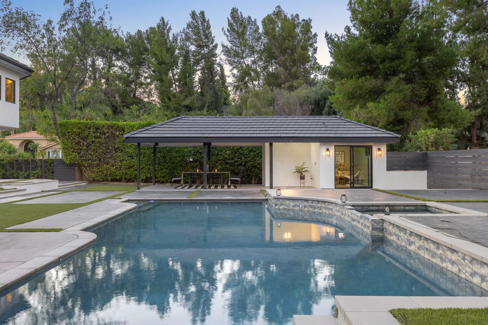 4256 Tarzana Estates Drive, Tarzana, CA 91356 4256 Tarzana Estates Drive, Tarzana, CA 91356