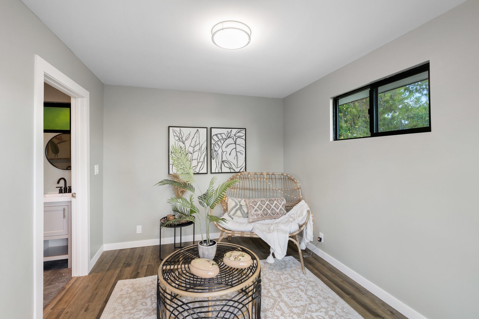 4256 Tarzana Estates Drive, Tarzana, CA 91356 4256 Tarzana Estates Drive, Tarzana, CA 91356