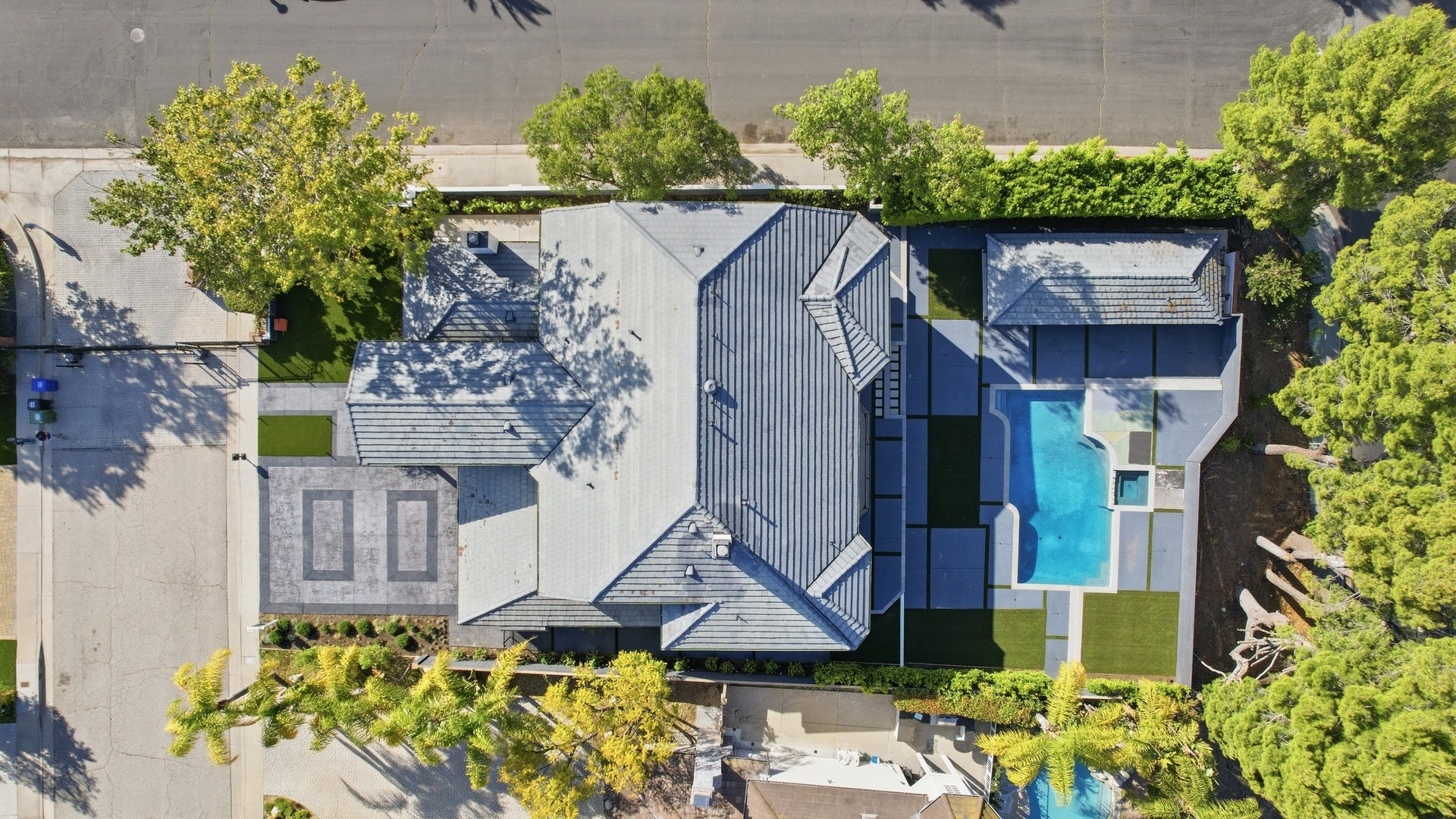 4256 Tarzana Estates Drive, Tarzana, CA 91356 4256 Tarzana Estates Drive, Tarzana, CA 91356