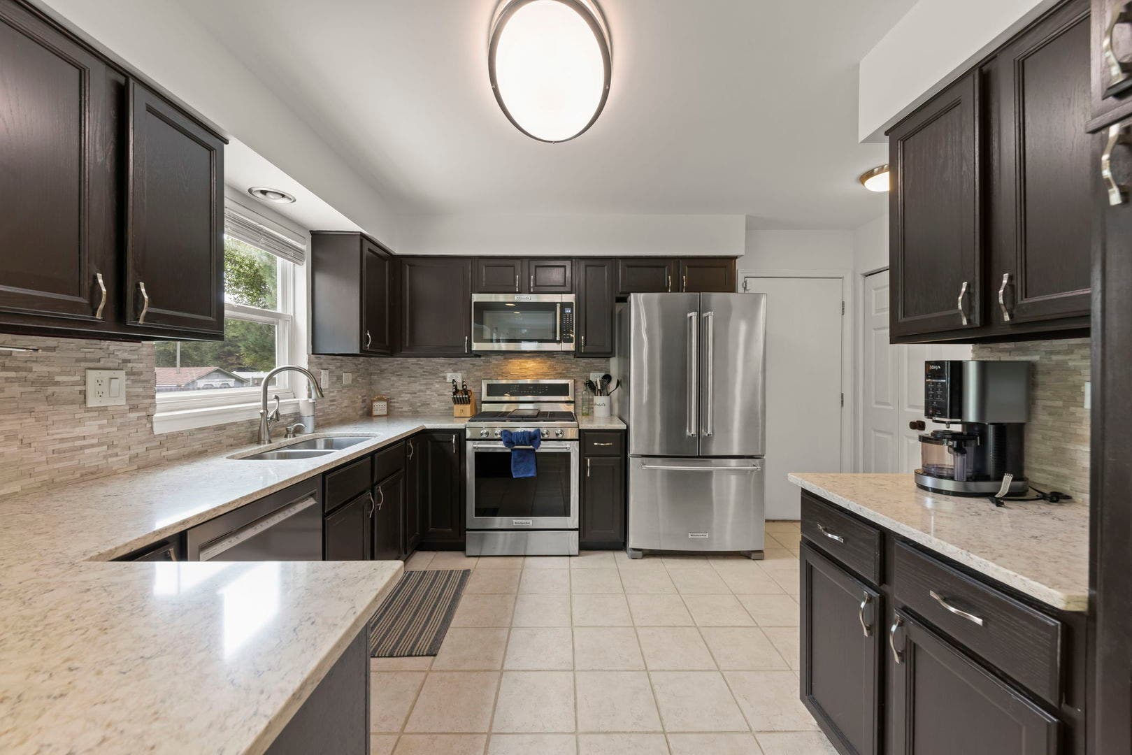 71 Cold Spring Court, Aurora, IL 60506 71 Cold Spring Court, Aurora, IL 60506