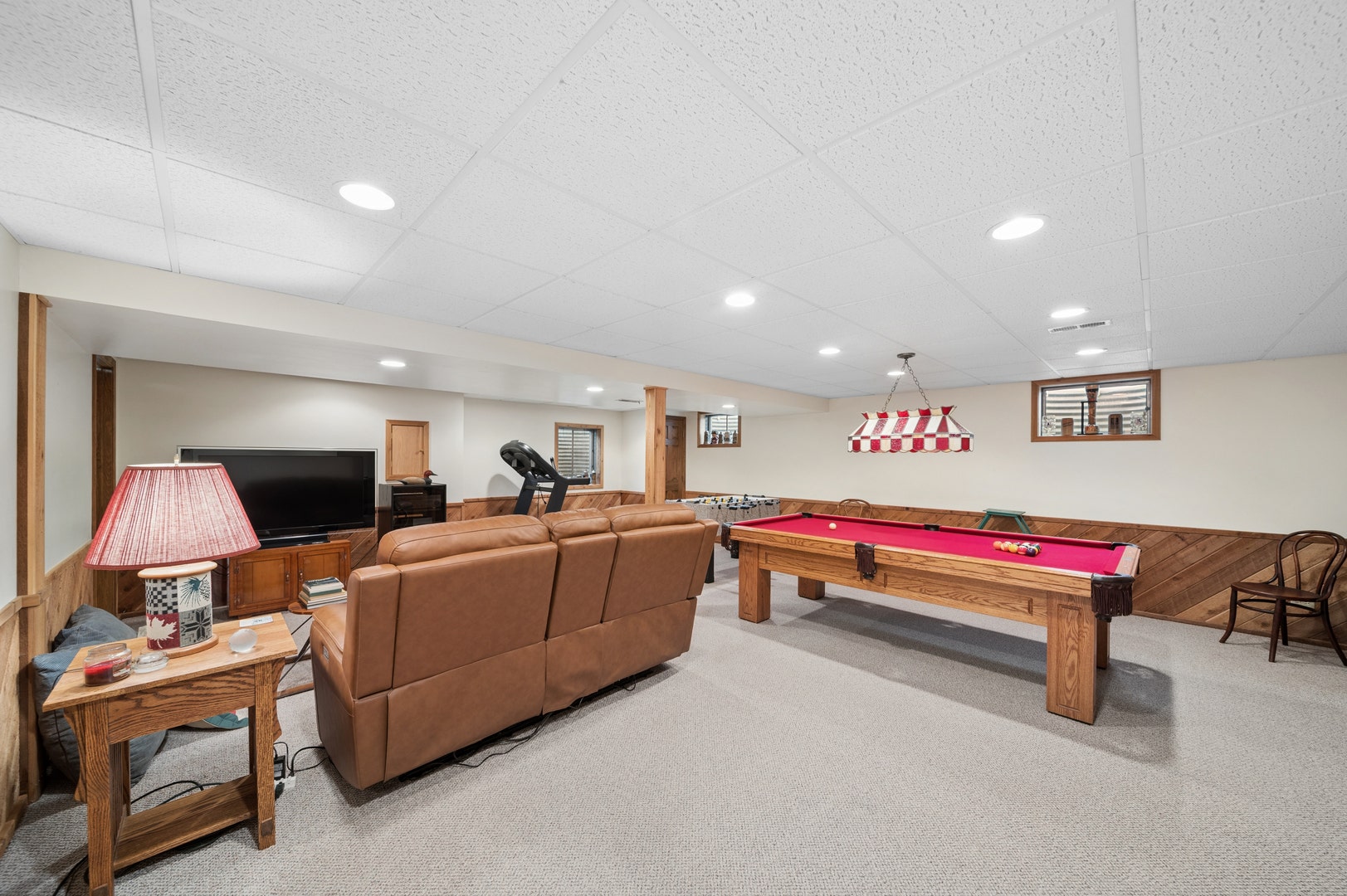 808 Lyndhurst Court, Naperville, IL 60563