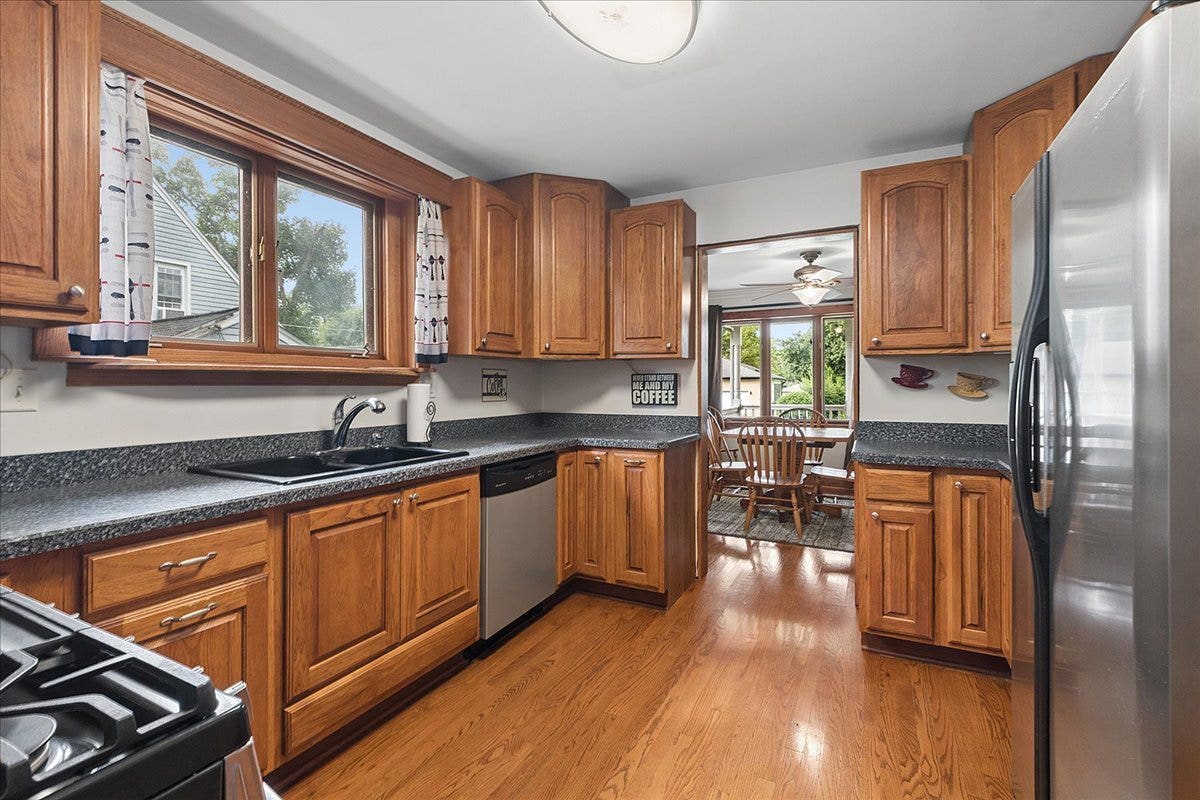 17627 S 65th Avenue, Tinley Park, IL 60477 17627 S 65th Avenue, Tinley Park, IL 60477