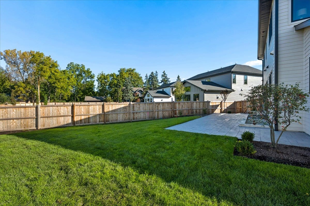 Patio/Yard
