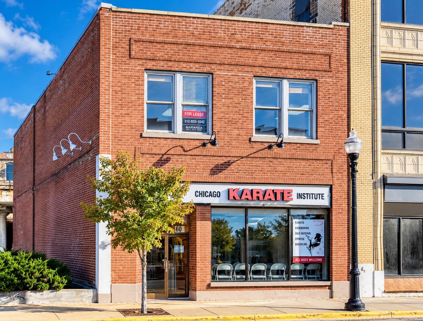 60 S Broadway Avenue, Aurora, IL 60505 60 S Broadway Avenue, Aurora, IL 60505