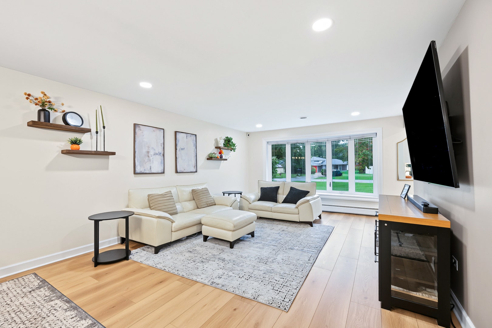 9S125 Florence Avenue, Downers Grove, IL 60516 9S125 Florence Avenue, Downers Grove, IL 60516