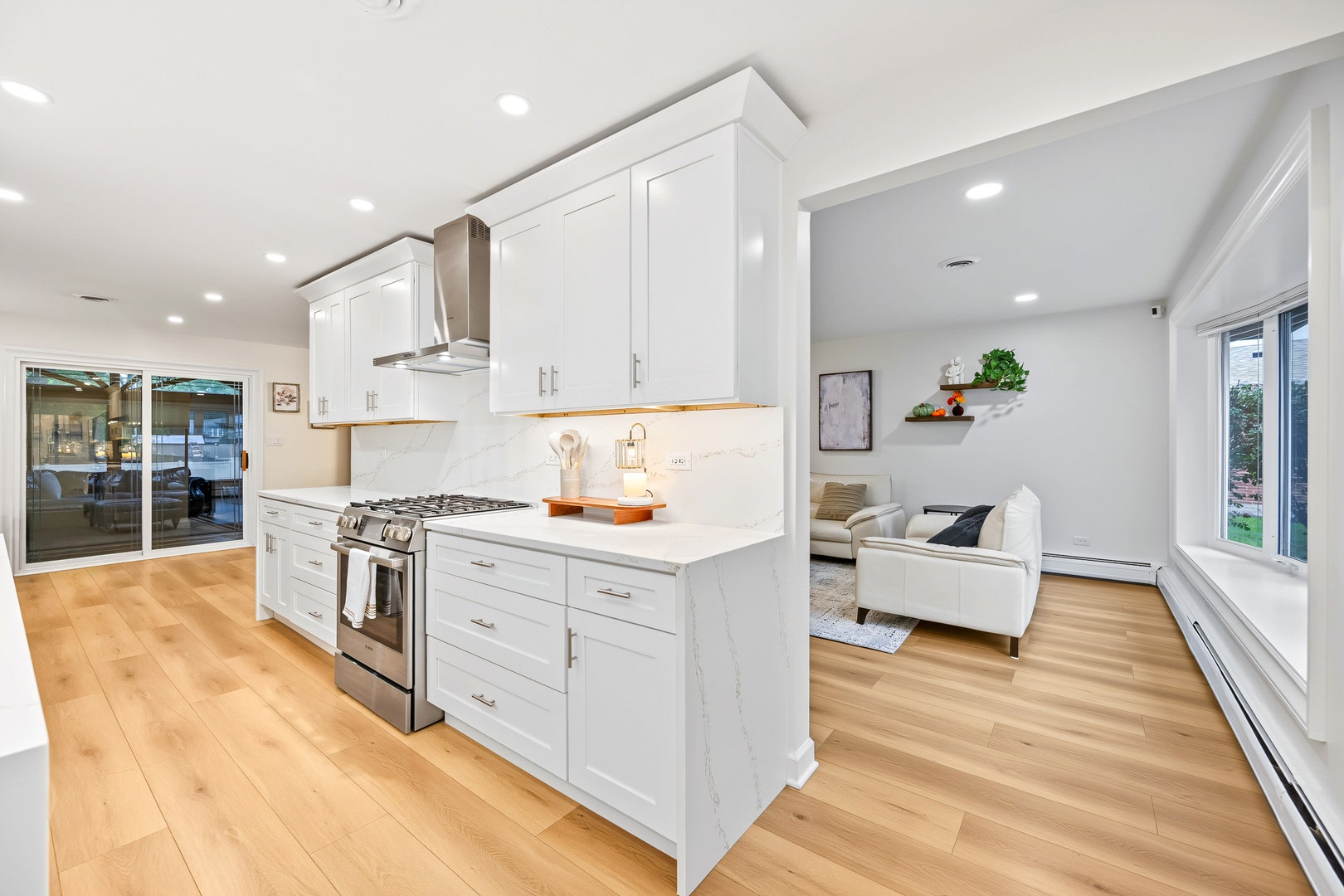 9S125 Florence Avenue, Downers Grove, IL 60516 9S125 Florence Avenue, Downers Grove, IL 60516