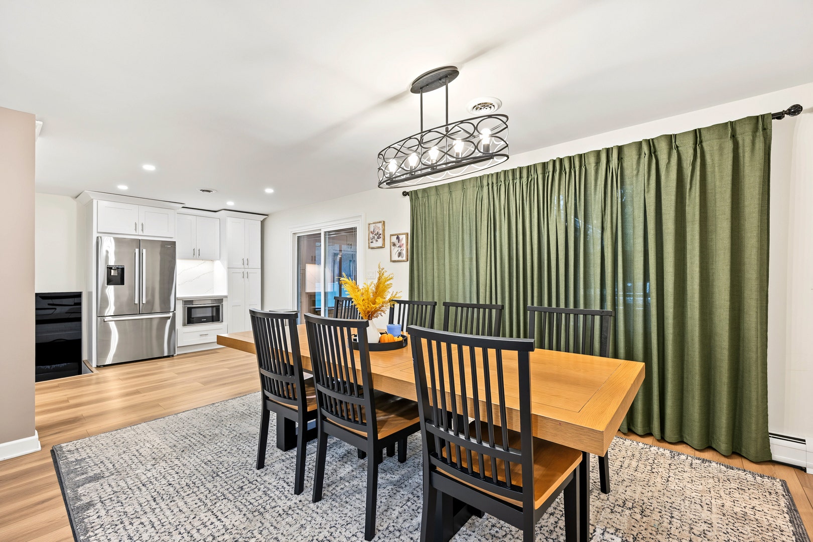 9S125 Florence Avenue, Downers Grove, IL 60516 9S125 Florence Avenue, Downers Grove, IL 60516