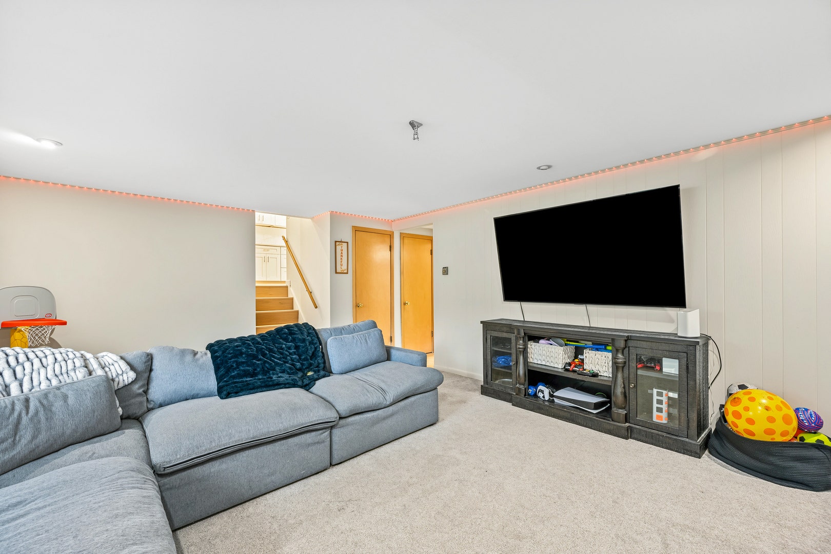 9S125 Florence Avenue, Downers Grove, IL 60516 9S125 Florence Avenue, Downers Grove, IL 60516