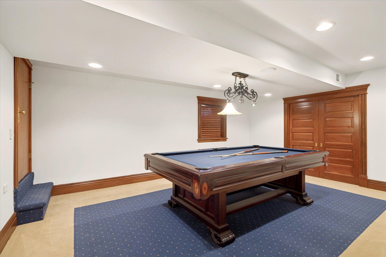 636 N Dunton Avenue, Arlington Heights, IL 60004 636 N Dunton Avenue, Arlington Heights, IL 60004