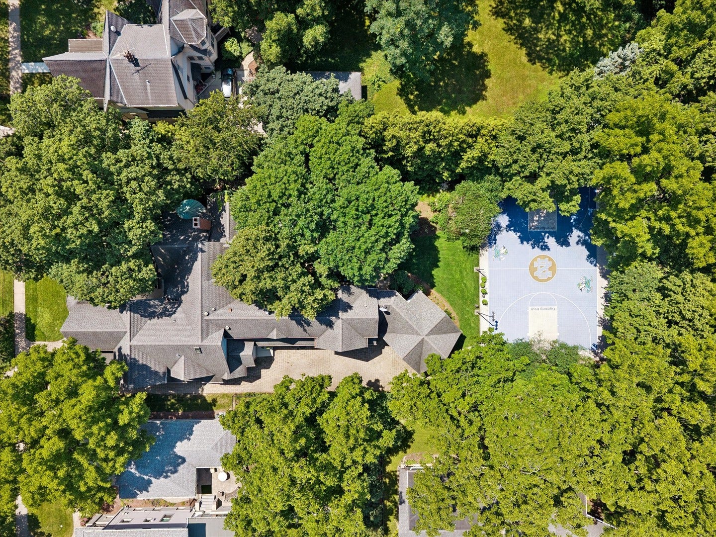 636 N Dunton Avenue, Arlington Heights, IL 60004 636 N Dunton Avenue, Arlington Heights, IL 60004