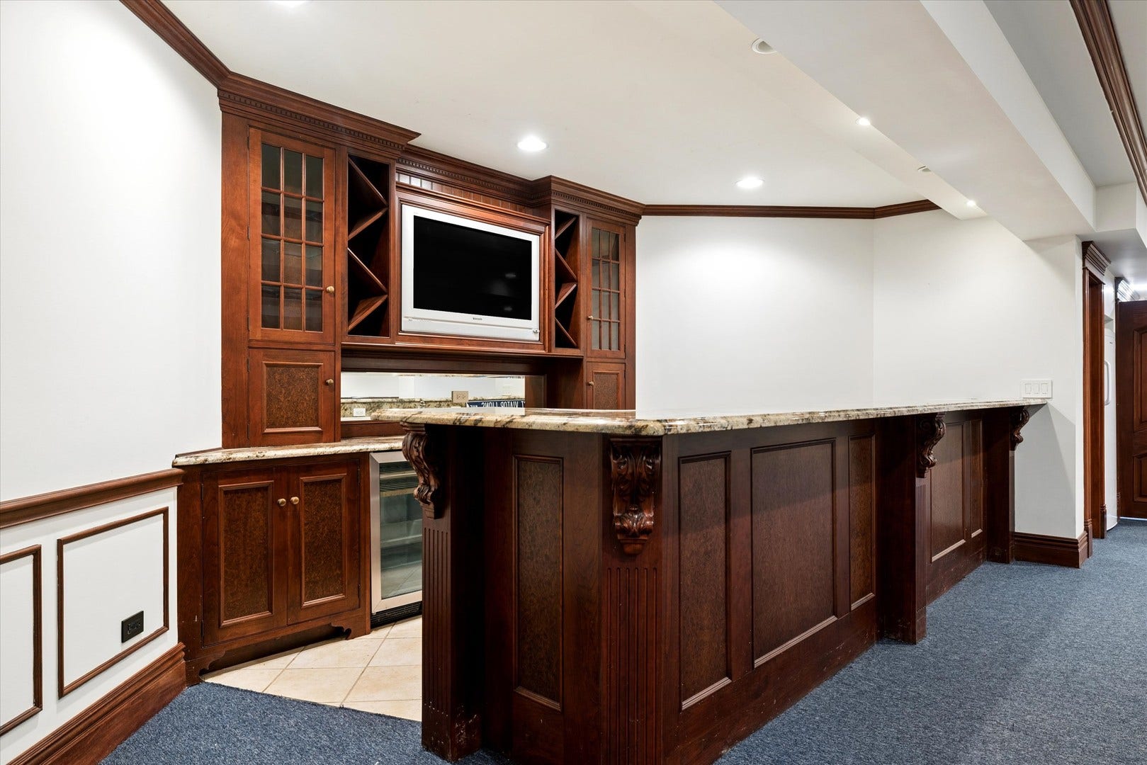 636 N Dunton Avenue, Arlington Heights, IL 60004 636 N Dunton Avenue, Arlington Heights, IL 60004