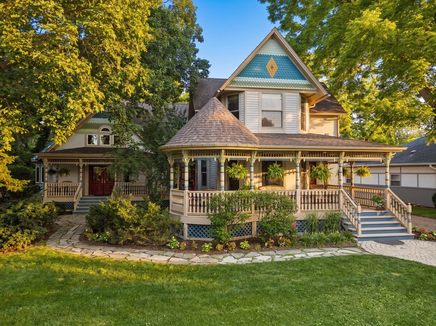 636 N Dunton Avenue, Arlington Heights, IL 60004 636 N Dunton Avenue, Arlington Heights, IL 60004