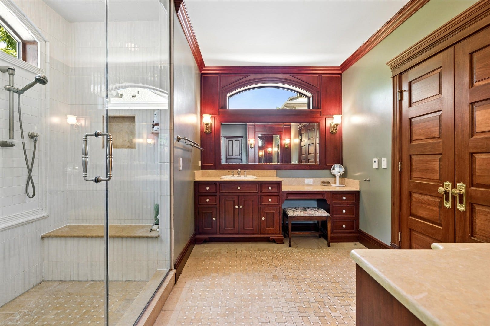 636 N Dunton Avenue, Arlington Heights, IL 60004 636 N Dunton Avenue, Arlington Heights, IL 60004