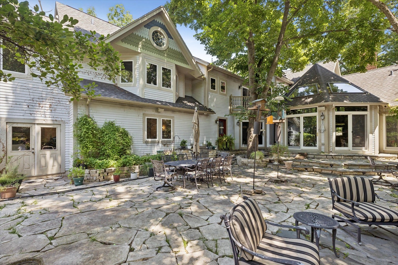 636 N Dunton Avenue, Arlington Heights, IL 60004 636 N Dunton Avenue, Arlington Heights, IL 60004
