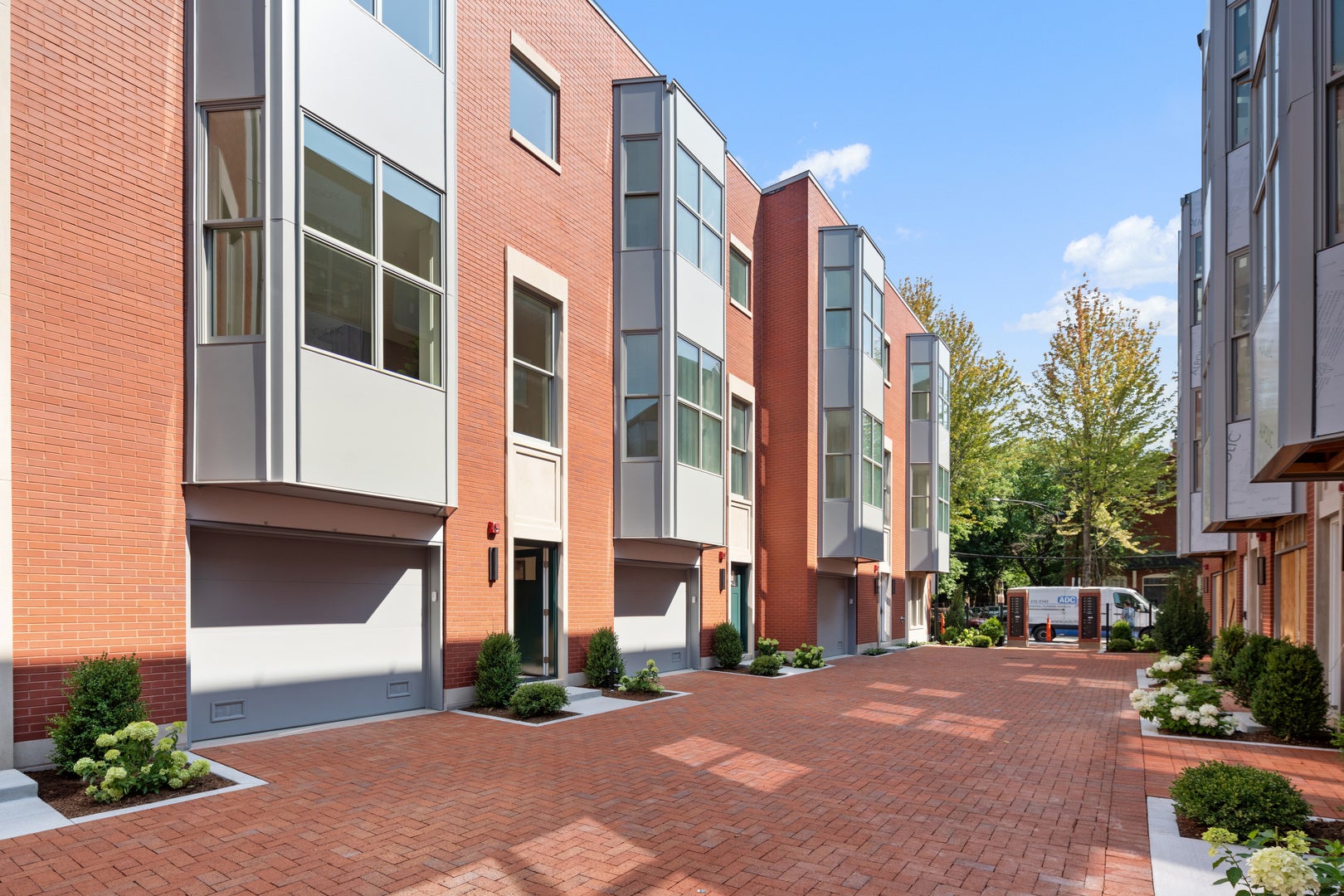 2329 N Cambridge Avenue, #C, Chicago, IL 60614 2329 N Cambridge Avenue, #C, Chicago, IL 60614