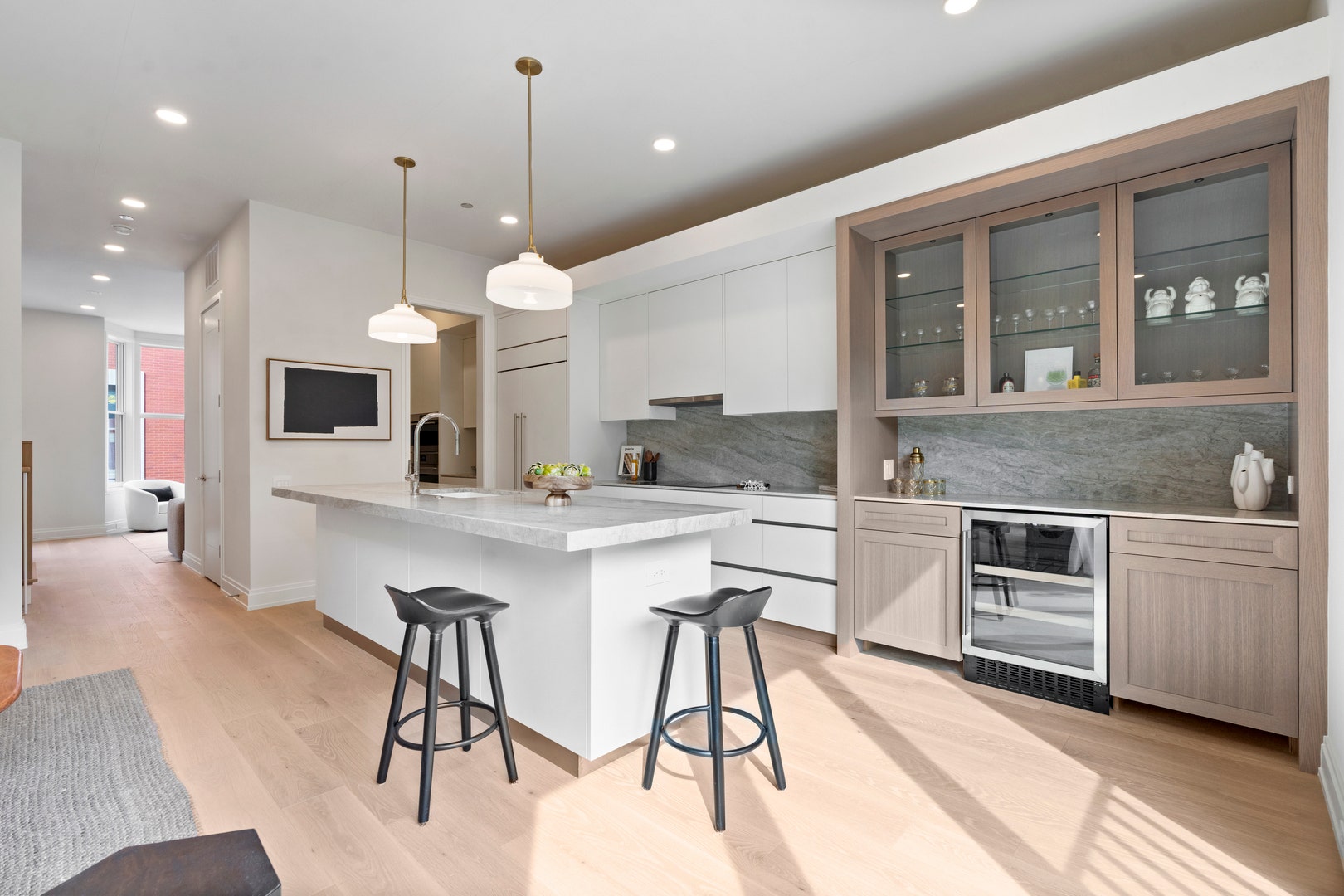 2329 N Cambridge Avenue, #C, Chicago, IL 60614 2329 N Cambridge Avenue, #C, Chicago, IL 60614