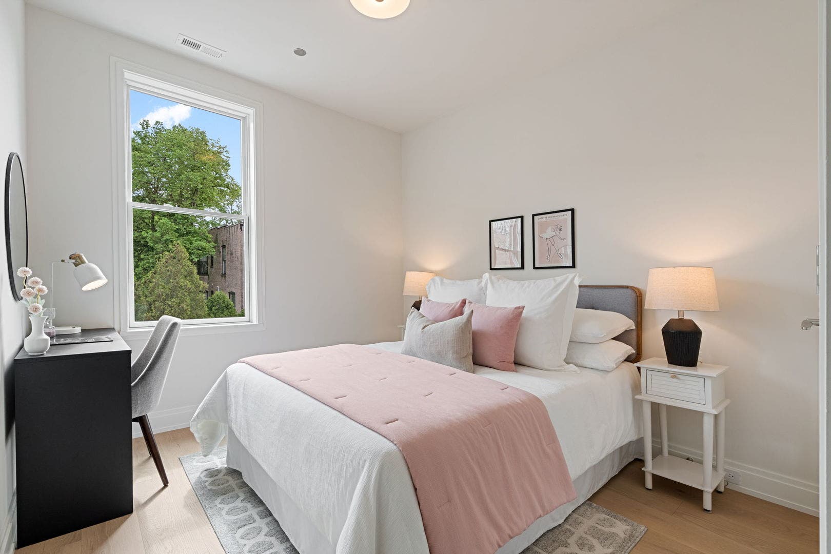2333 N Cambridge Avenue, #E, Chicago, IL 60614