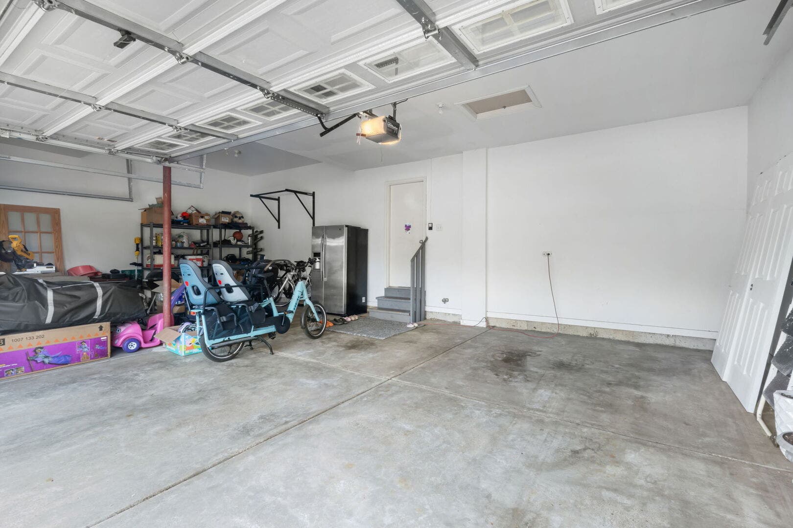 308 Comstock Drive, Elgin, IL 60124 308 Comstock Drive, Elgin, IL 60124