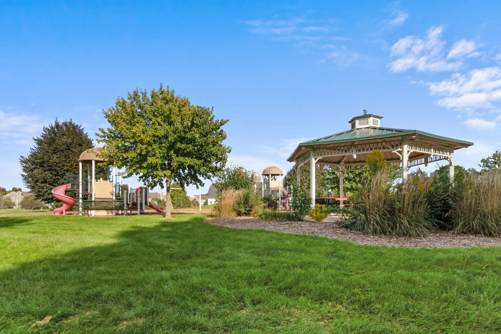 308 Comstock Drive, Elgin, IL 60124 308 Comstock Drive, Elgin, IL 60124