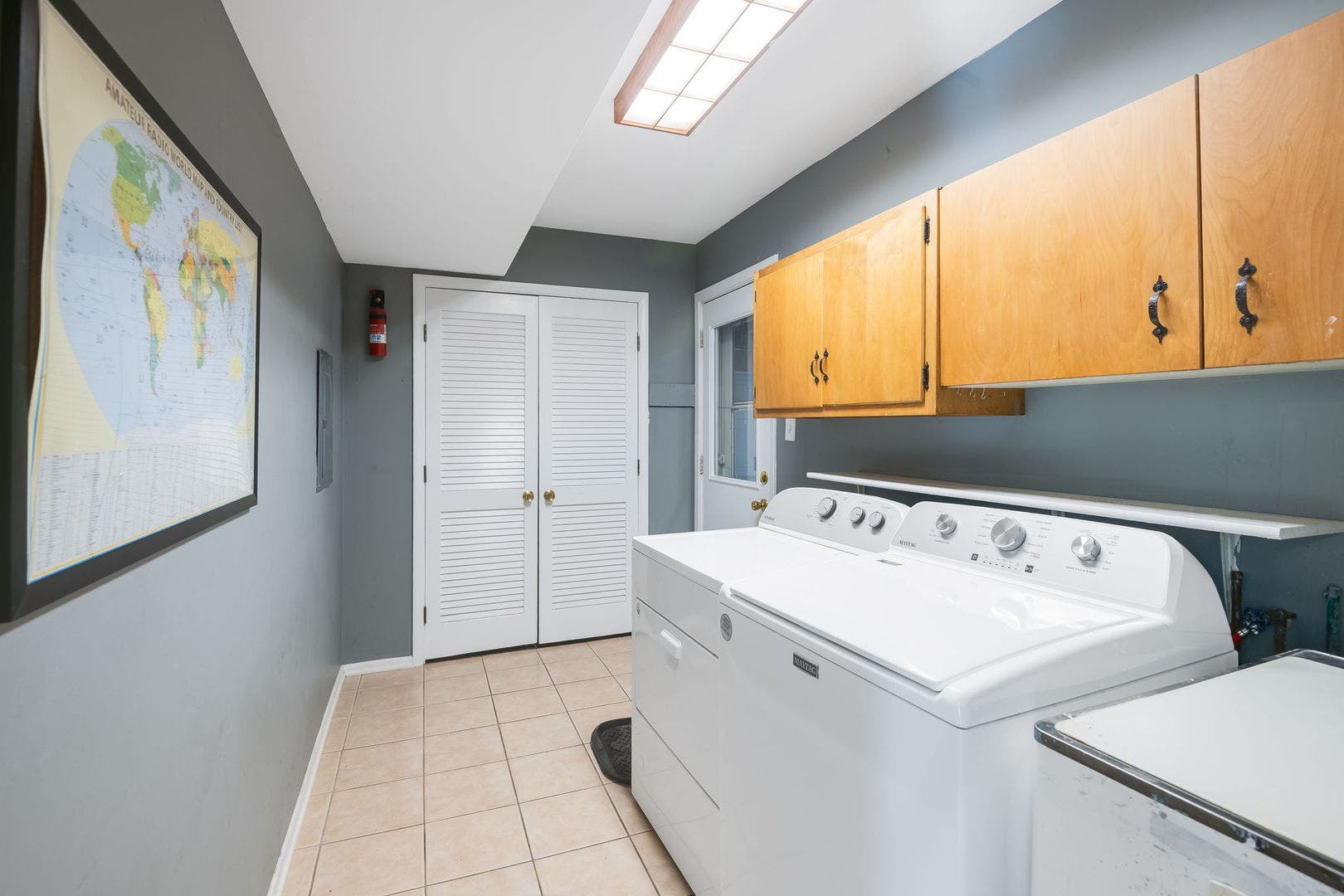 1717 Victoria Road, Mundelein, IL 60060 1717 Victoria Road, Mundelein, IL 60060
