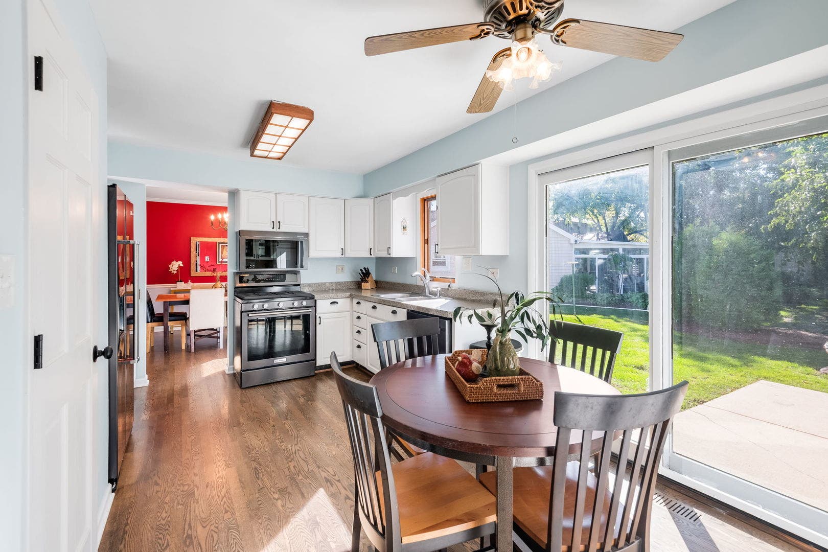 1717 Victoria Road, Mundelein, IL 60060 1717 Victoria Road, Mundelein, IL 60060