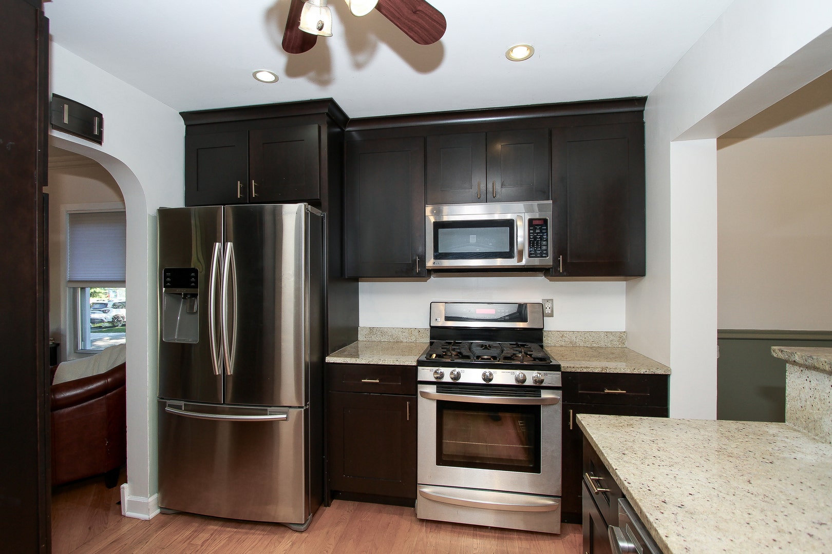 225 Indianapolis Avenue, Downers Grove, IL 60515 225 Indianapolis Avenue, Downers Grove, IL 60515