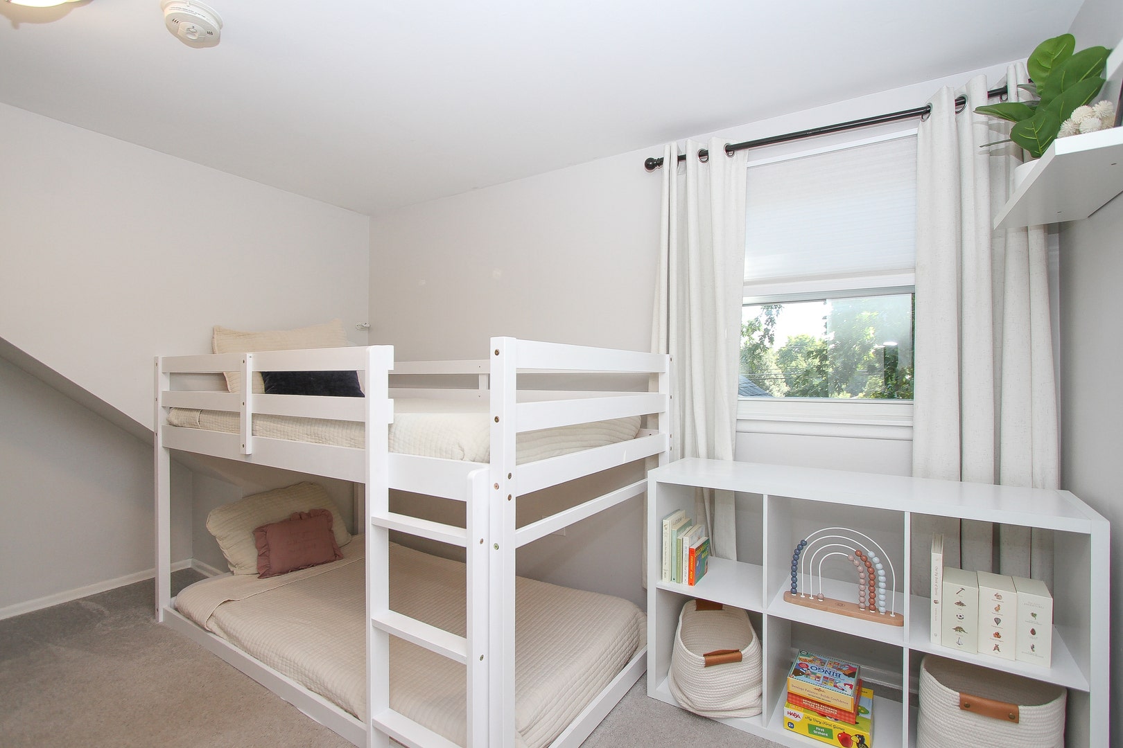225 Indianapolis Avenue, Downers Grove, IL 60515 225 Indianapolis Avenue, Downers Grove, IL 60515