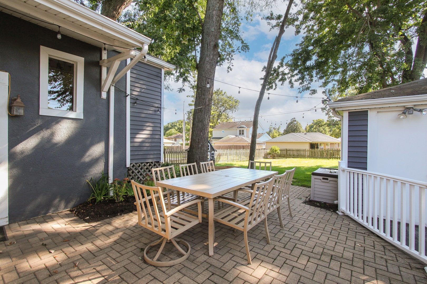 225 Indianapolis Avenue, Downers Grove, IL 60515 225 Indianapolis Avenue, Downers Grove, IL 60515