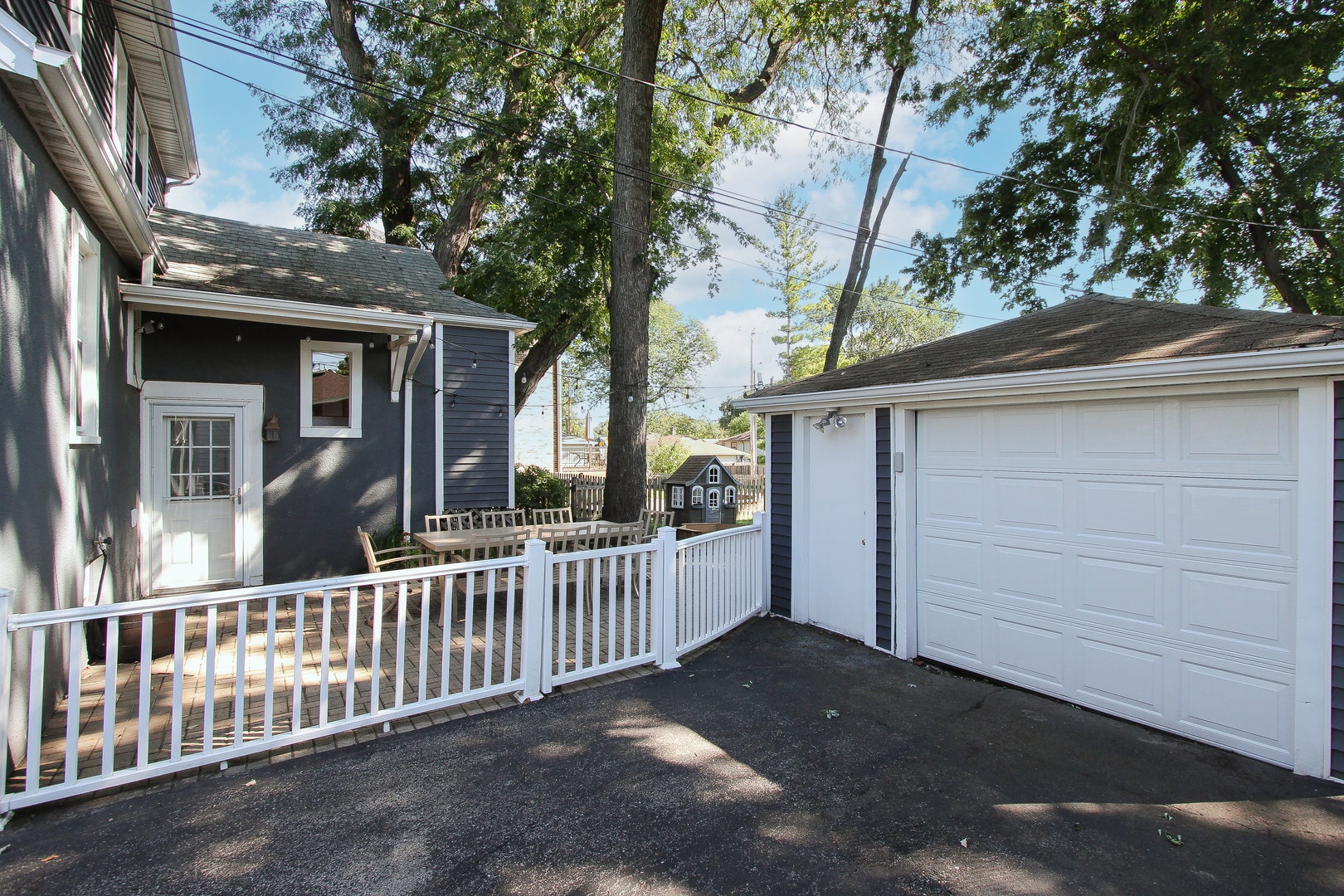 225 Indianapolis Avenue, Downers Grove, IL 60515 225 Indianapolis Avenue, Downers Grove, IL 60515