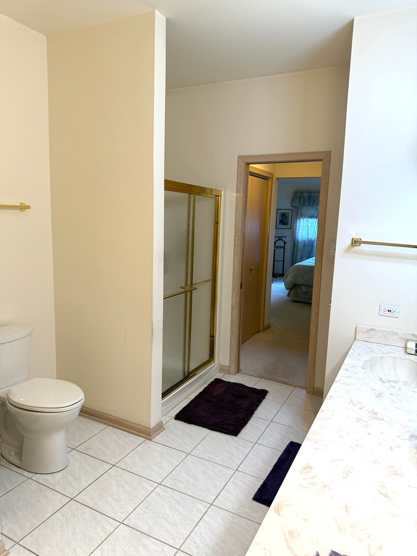 8821 Bluebird Drive, Tinley Park, IL 60487 8821 Bluebird Drive, Tinley Park, IL 60487