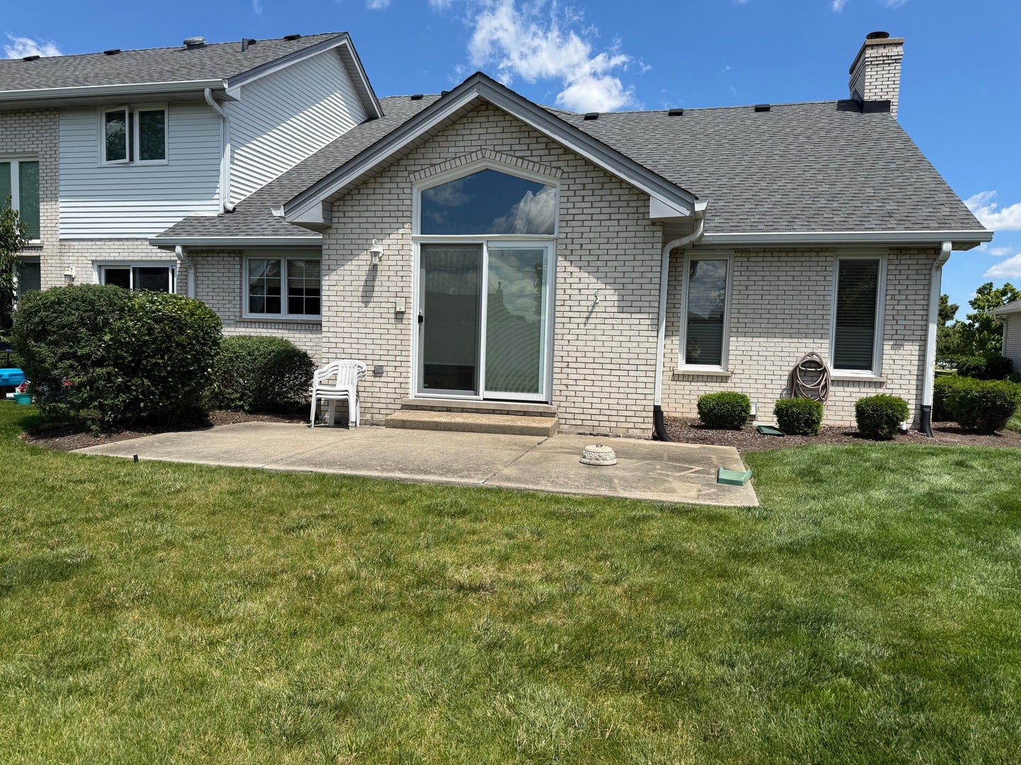 8821 Bluebird Drive, Tinley Park, IL 60487 8821 Bluebird Drive, Tinley Park, IL 60487