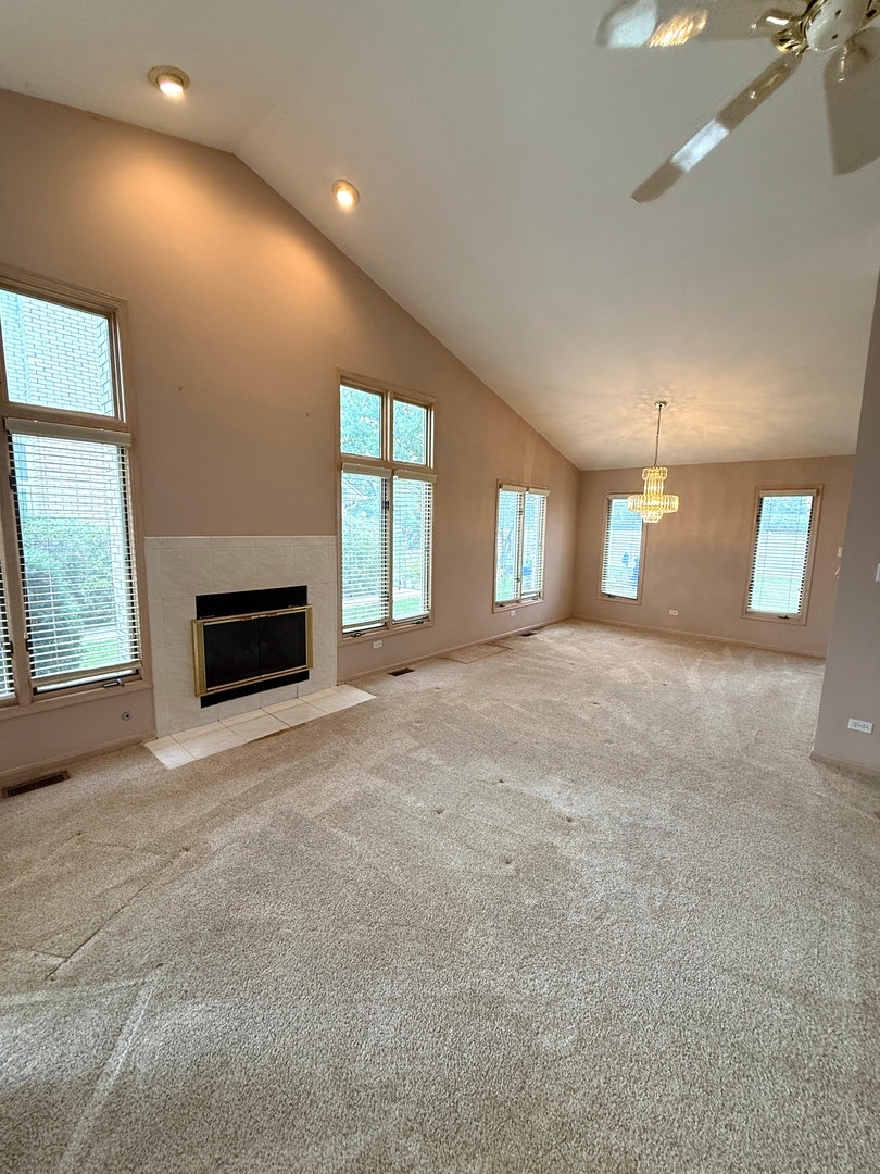 8821 Bluebird Drive, Tinley Park, IL 60487 8821 Bluebird Drive, Tinley Park, IL 60487