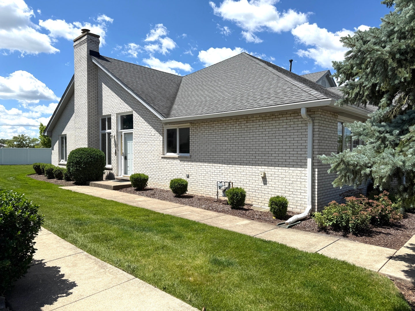 8821 Bluebird Drive, Tinley Park, IL 60487 8821 Bluebird Drive, Tinley Park, IL 60487