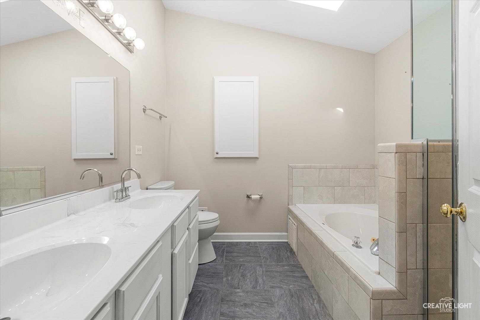 52 Blackberry Trail, Aurora, IL 60506 52 Blackberry Trail, Aurora, IL 60506