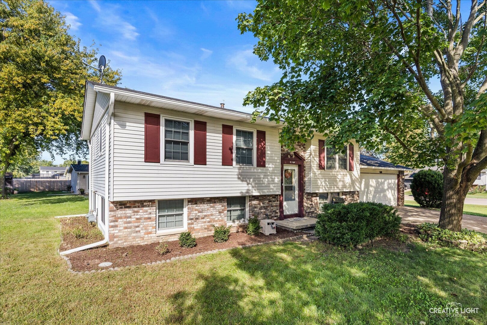 680 N Constitution Drive, Aurora, IL 60506