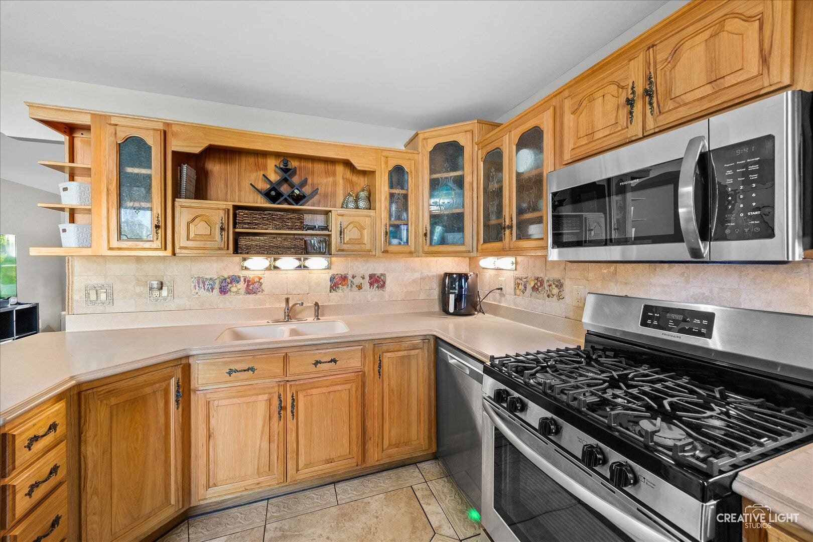 680 N Constitution Drive, Aurora, IL 60506