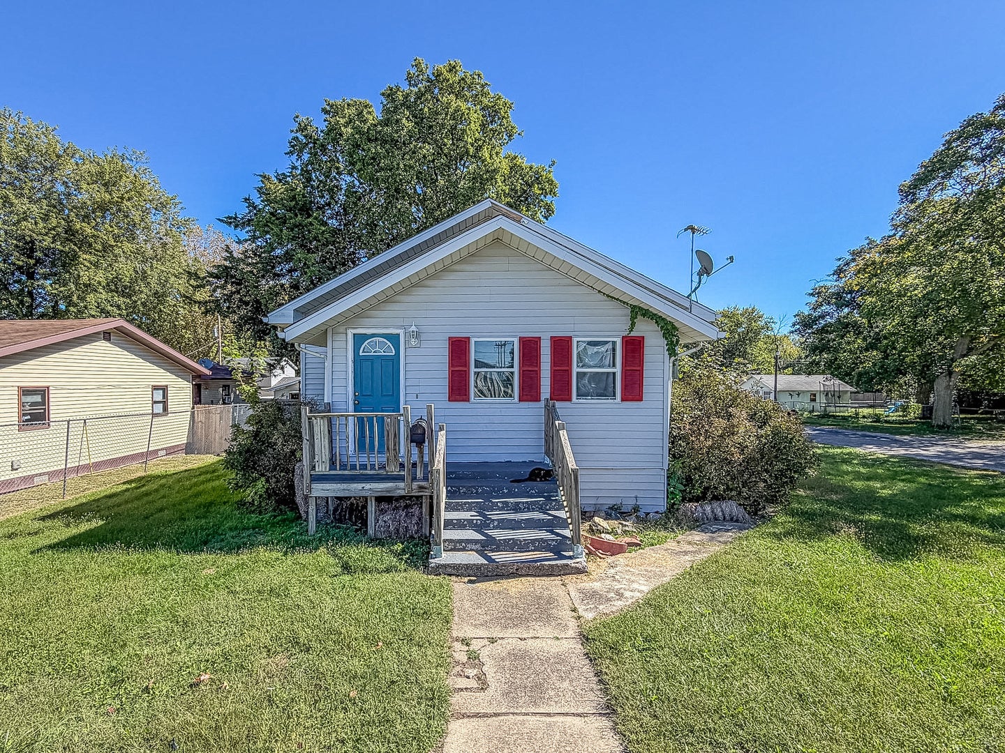 411 S Spruce Street, Villa Grove, IL 61956
