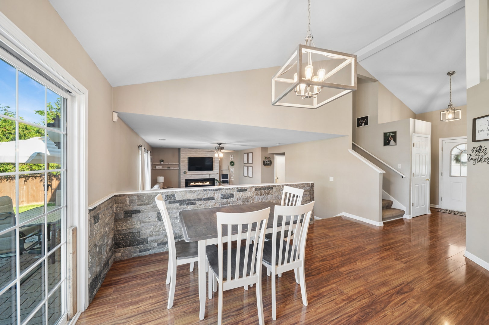 1313 Gilray Drive, Joliet, IL 60431 1313 Gilray Drive, Joliet, IL 60431