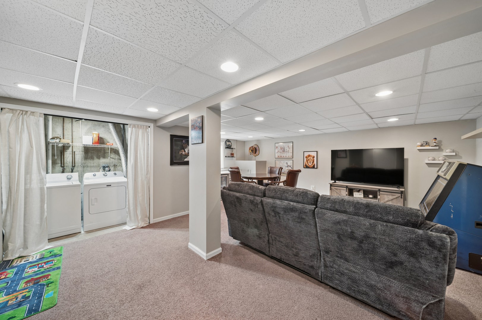 1313 Gilray Drive, Joliet, IL 60431 1313 Gilray Drive, Joliet, IL 60431