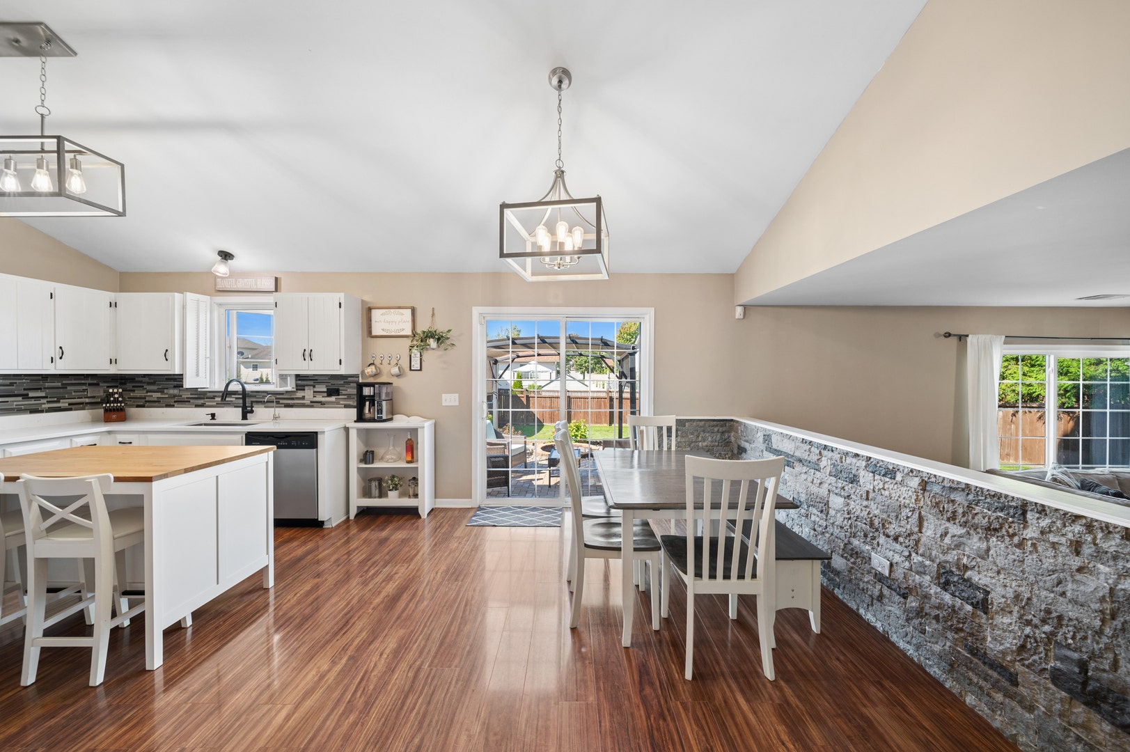 1313 Gilray Drive, Joliet, IL 60431 1313 Gilray Drive, Joliet, IL 60431